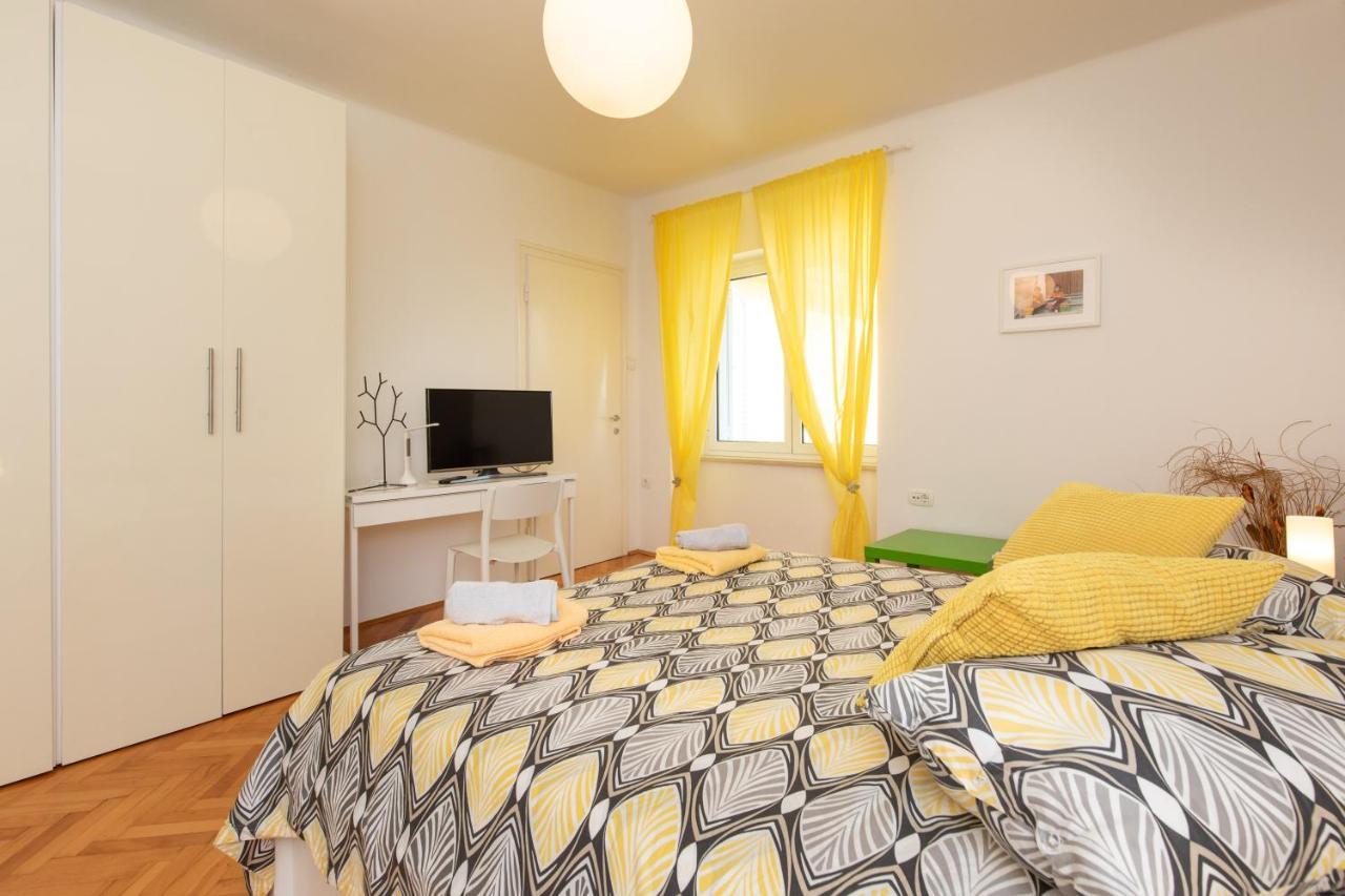 Apartment Portapisana Just 50M From The Beach クルク エクステリア 写真