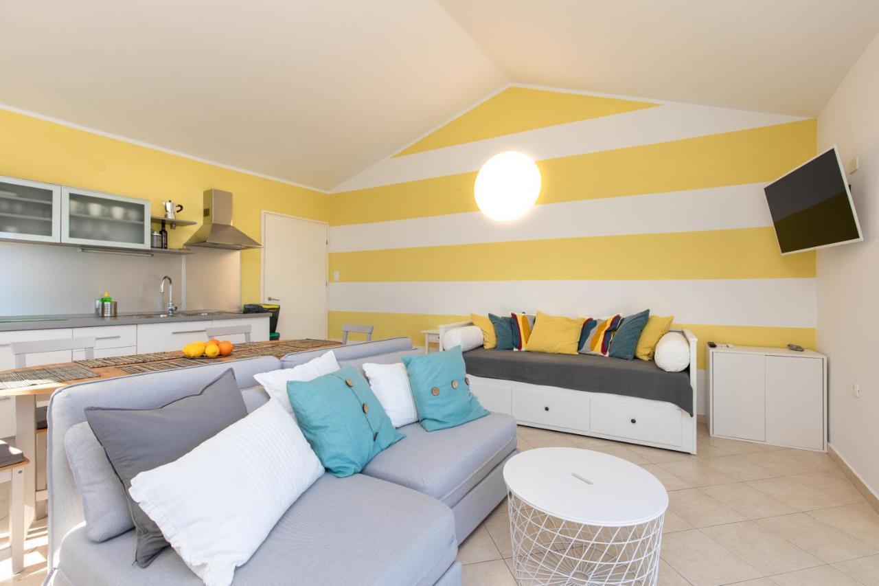 Apartment Portapisana Just 50M From The Beach クルク エクステリア 写真