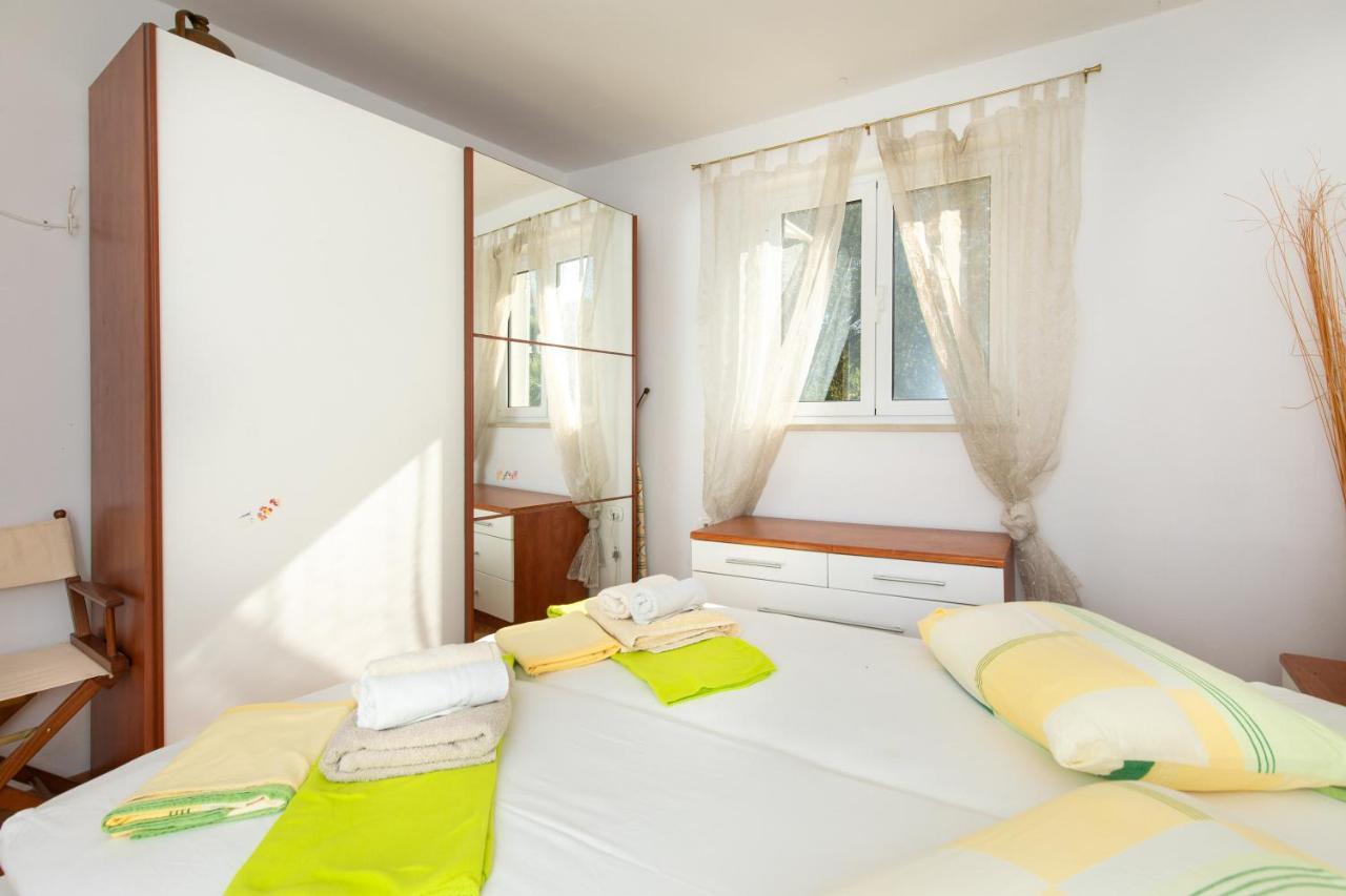 Apartment Portapisana Just 50M From The Beach クルク エクステリア 写真